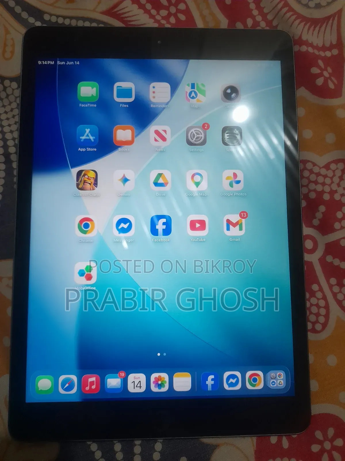 Apple iPad Wi-Fi 32 GB Gray