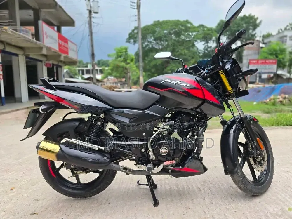 Bajaj Pulsar 150 2025 Black