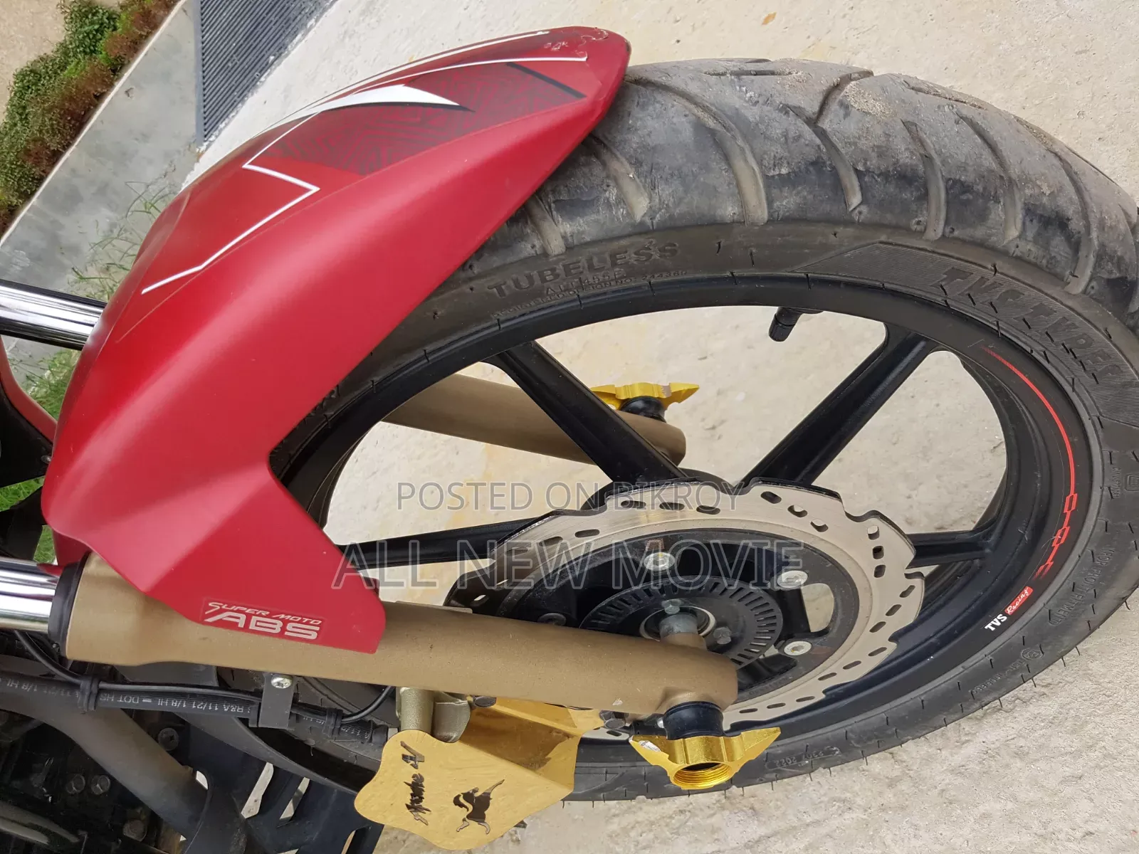 TVS Apache RTR 160 2V 2025 Red