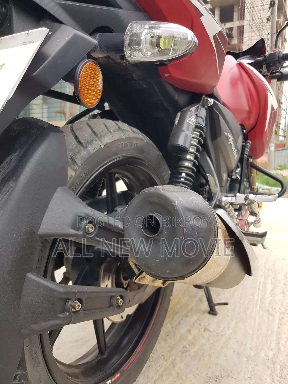 TVS Apache RTR 160 2V 2025 Red