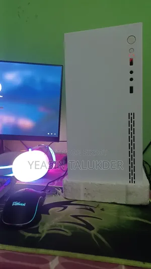 Desktop Computer MSI Model 16GB AMD Ryzen 7 SSD 512GB