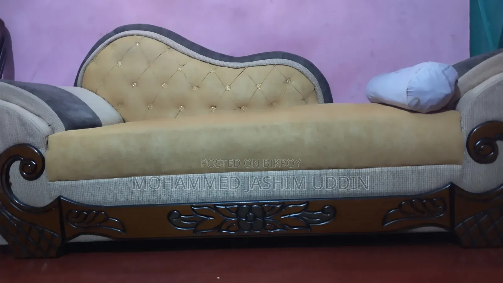 Devine Sofa