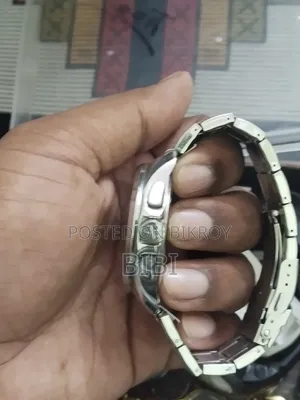 এই দুইটা ঘুড়ি এমার্জেন্সি সেল করা হবে