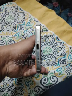 iQOO 256 GB White