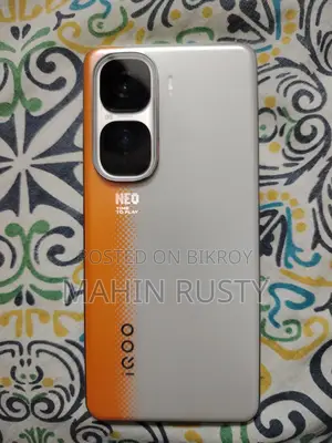 iQOO 256 GB White