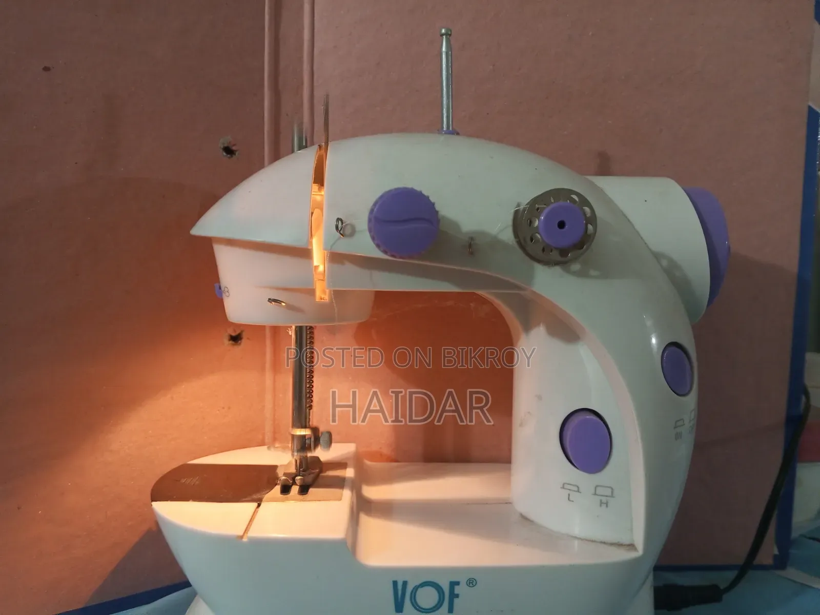 Mini Sewing Machine