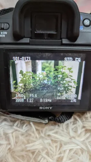 Sony Alpha DSLR A350 Camera with 75-300 Lens and Charger