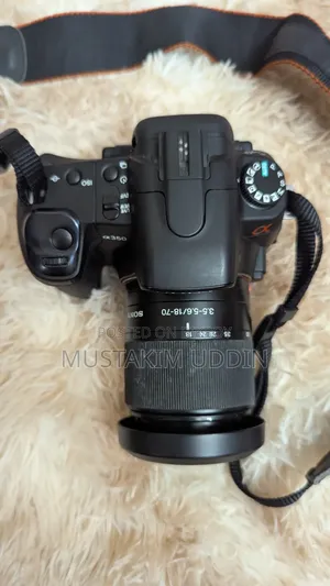 Sony Alpha DSLR A350 Camera with 75-300 Lens and Charger