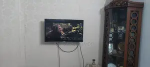 Samsung 32" Led Tv(Ua32eh4003r)- Good Condition