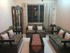 সোফা (২+২+১+১), কর্নার শোকেস, সেন্টার টেবিল, গাছের শিকড়ের গ্লাস টেবিল