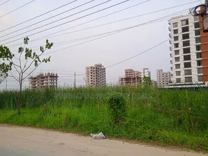 Bashundhara N Block-এ প্রিমিয়াম দক্ষিণমুখী ৩ কাঠার প্লট বিক্রি হবে