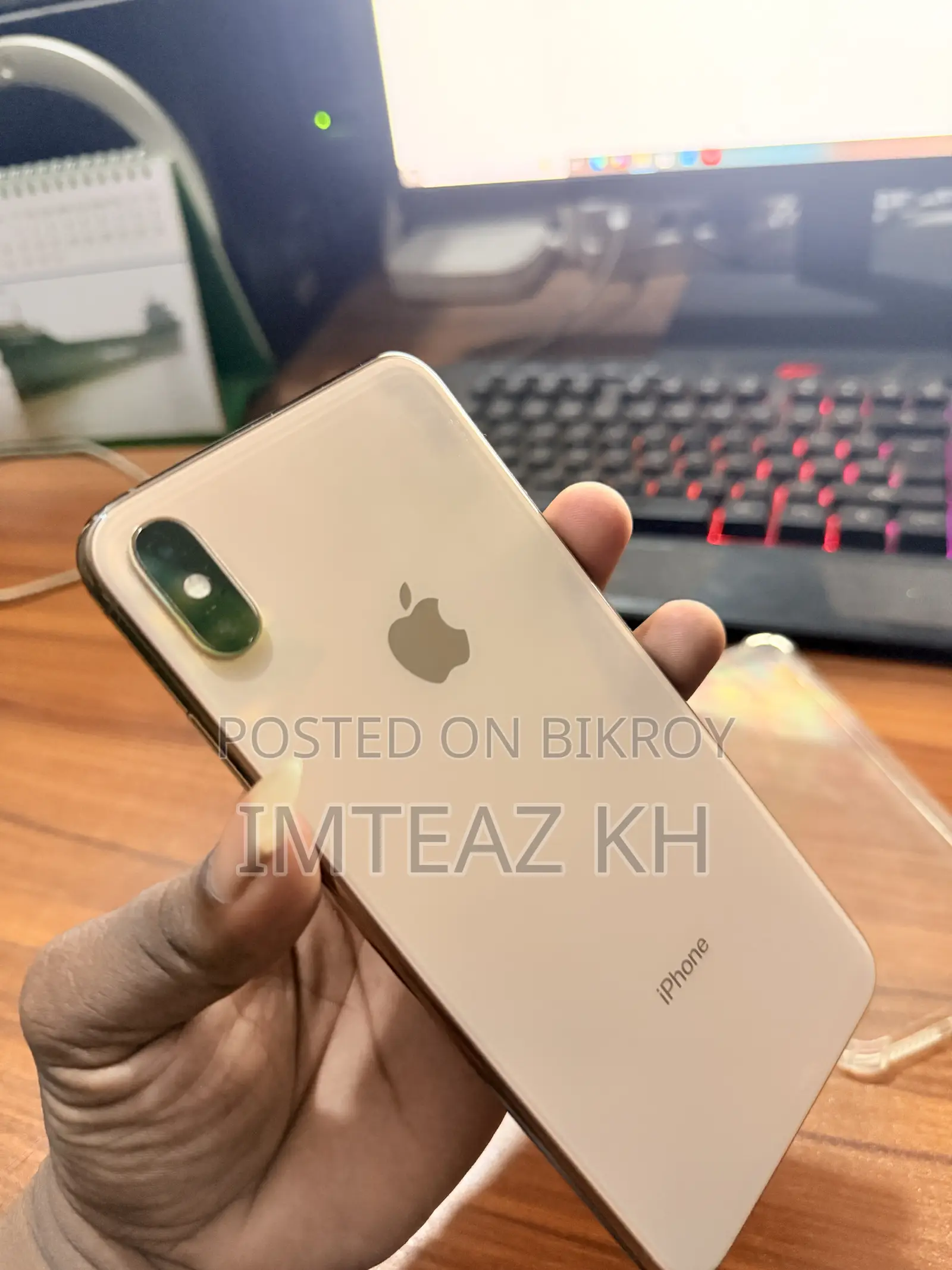 Apple iPhone XS Max 64 GB Gold
