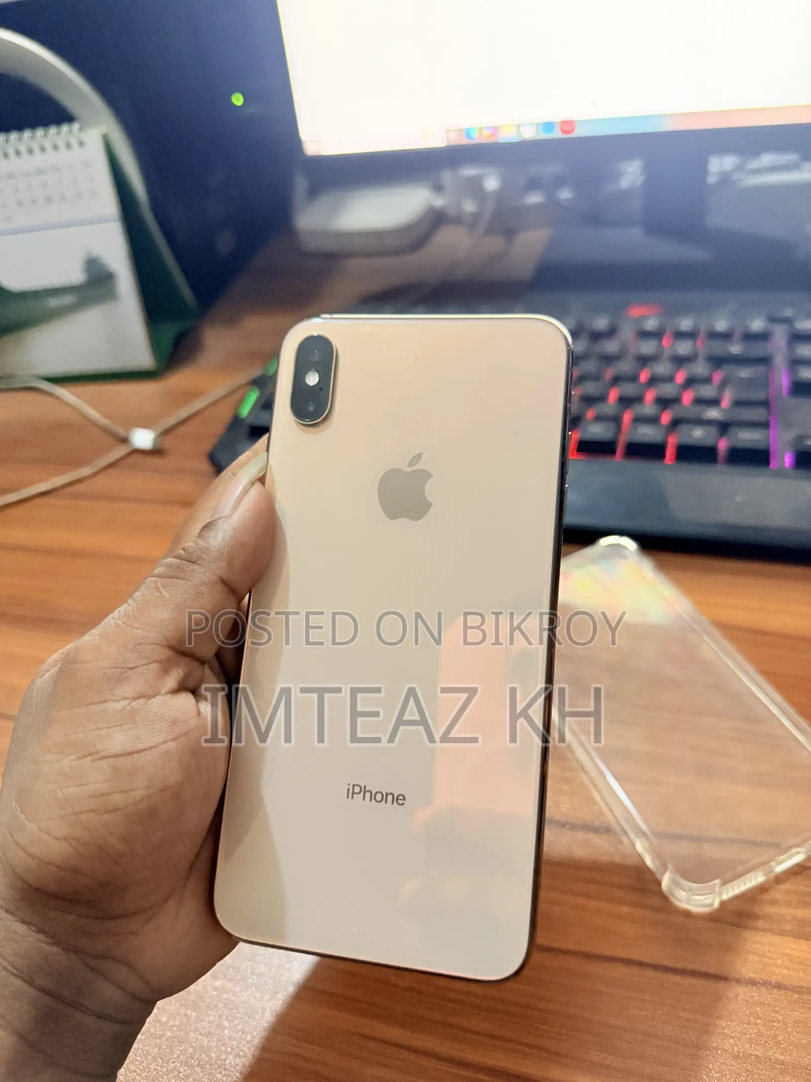 Apple iPhone XS Max 64 GB Gold
