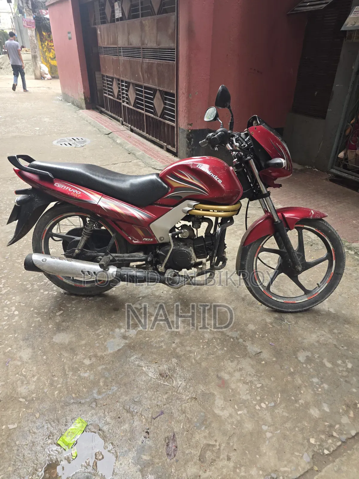 Mahindra Centuro 2016 Red