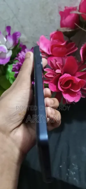 ইনফিনিক্স হট ৩০ ১২৮ জিবি কালো