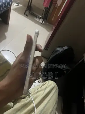 অ্যাপল আইফোন ৭ ১২৮ জিবি সিলভার