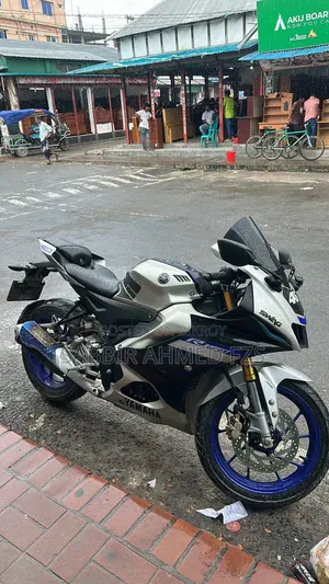 Yamaha 2023 Silver