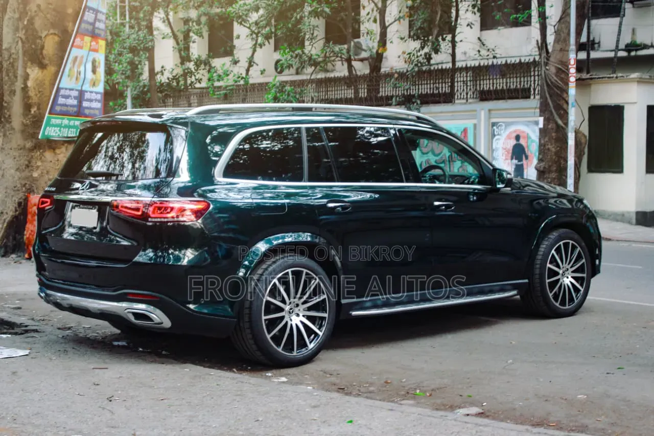 Mercedes-Benz GLS-Class GLS 400d 2022 Green