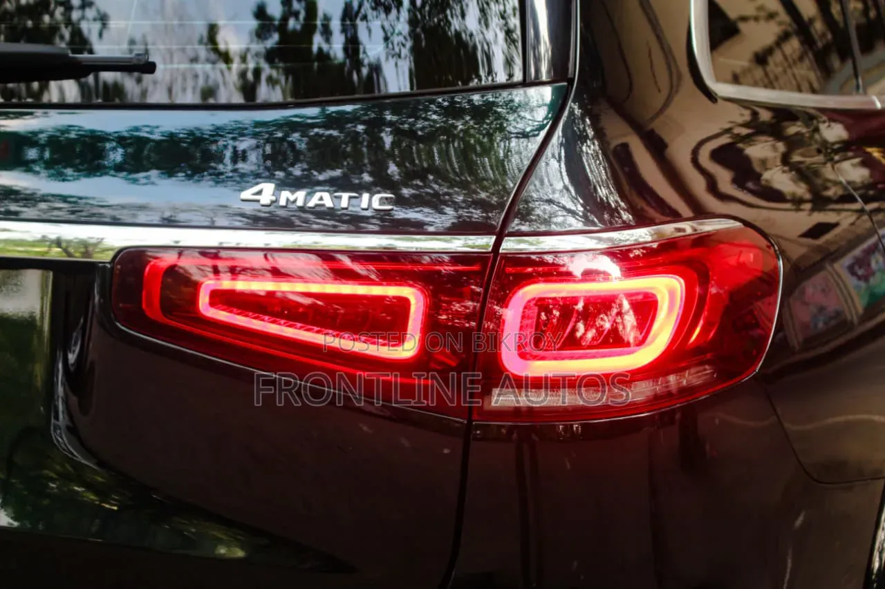 Mercedes-Benz GLS-Class GLS 400d 2022 Green