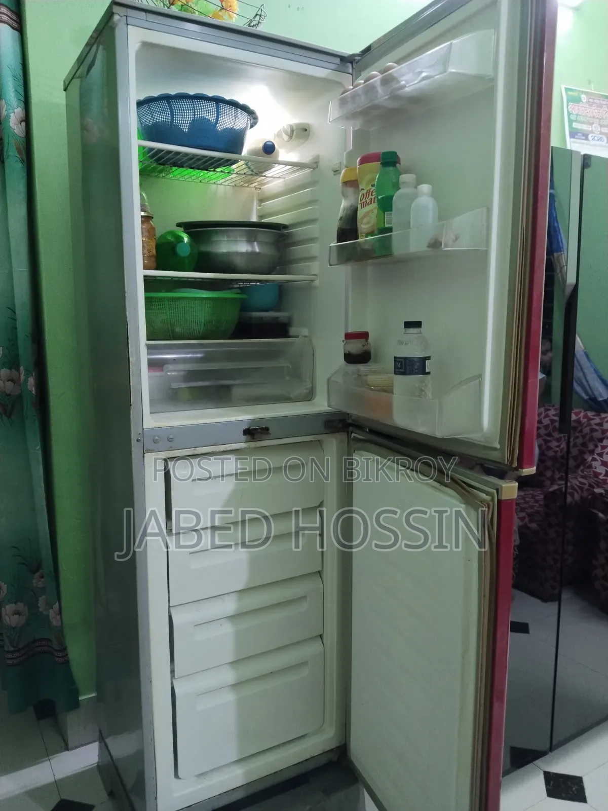 Refrigerator