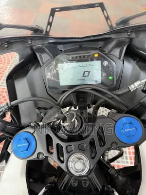 Yamaha R1 2026 Silver