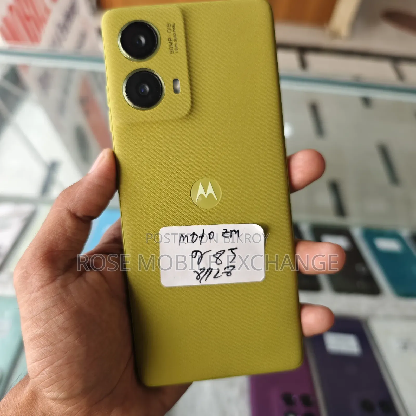 New Motorola 128 GB Gray