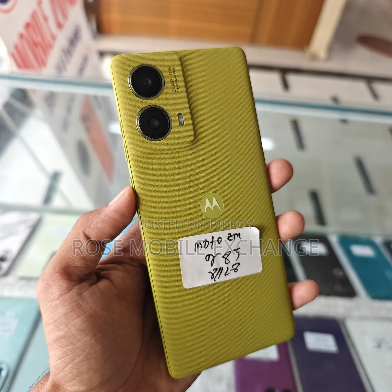 New Motorola 128 GB Gray
