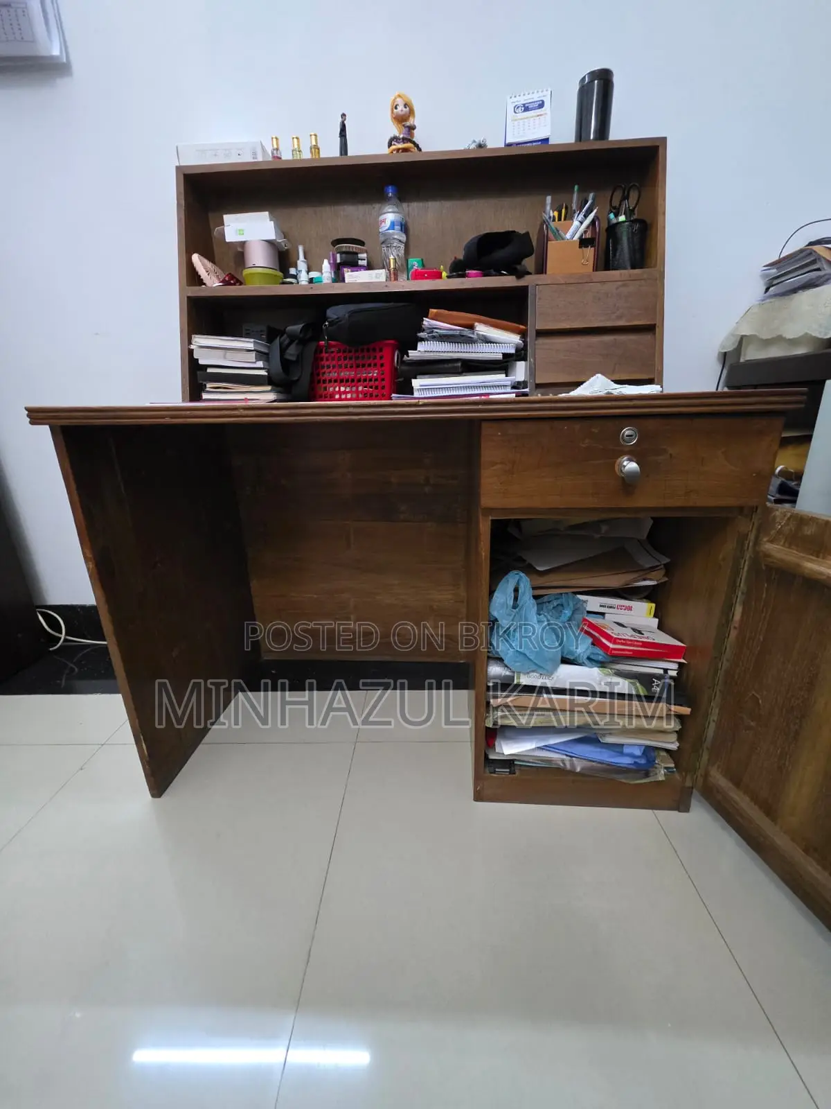 ব্যবহৃত আসবাবপত্র