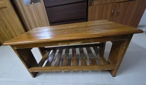 ব্যবহৃত আসবাবপত্র