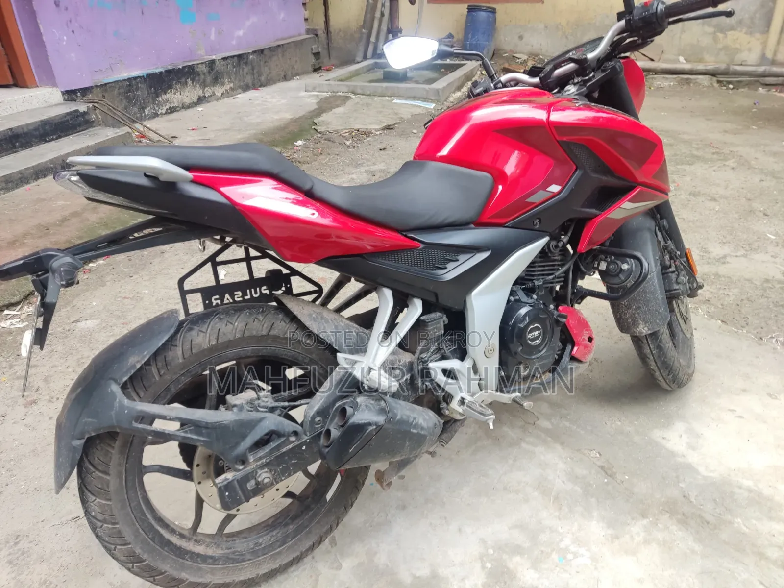 Bajaj Pulsar N250 2024 Red