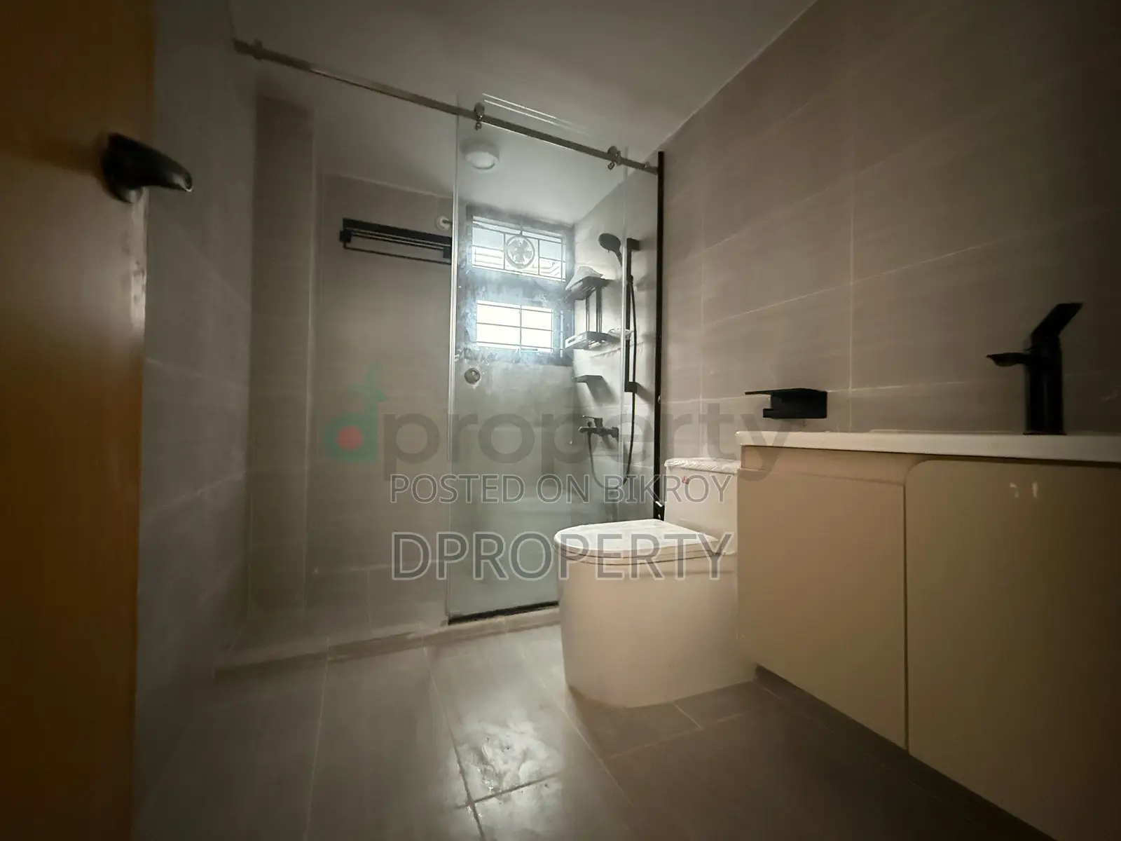 3bdrm Apartment in Basundhara for Rent