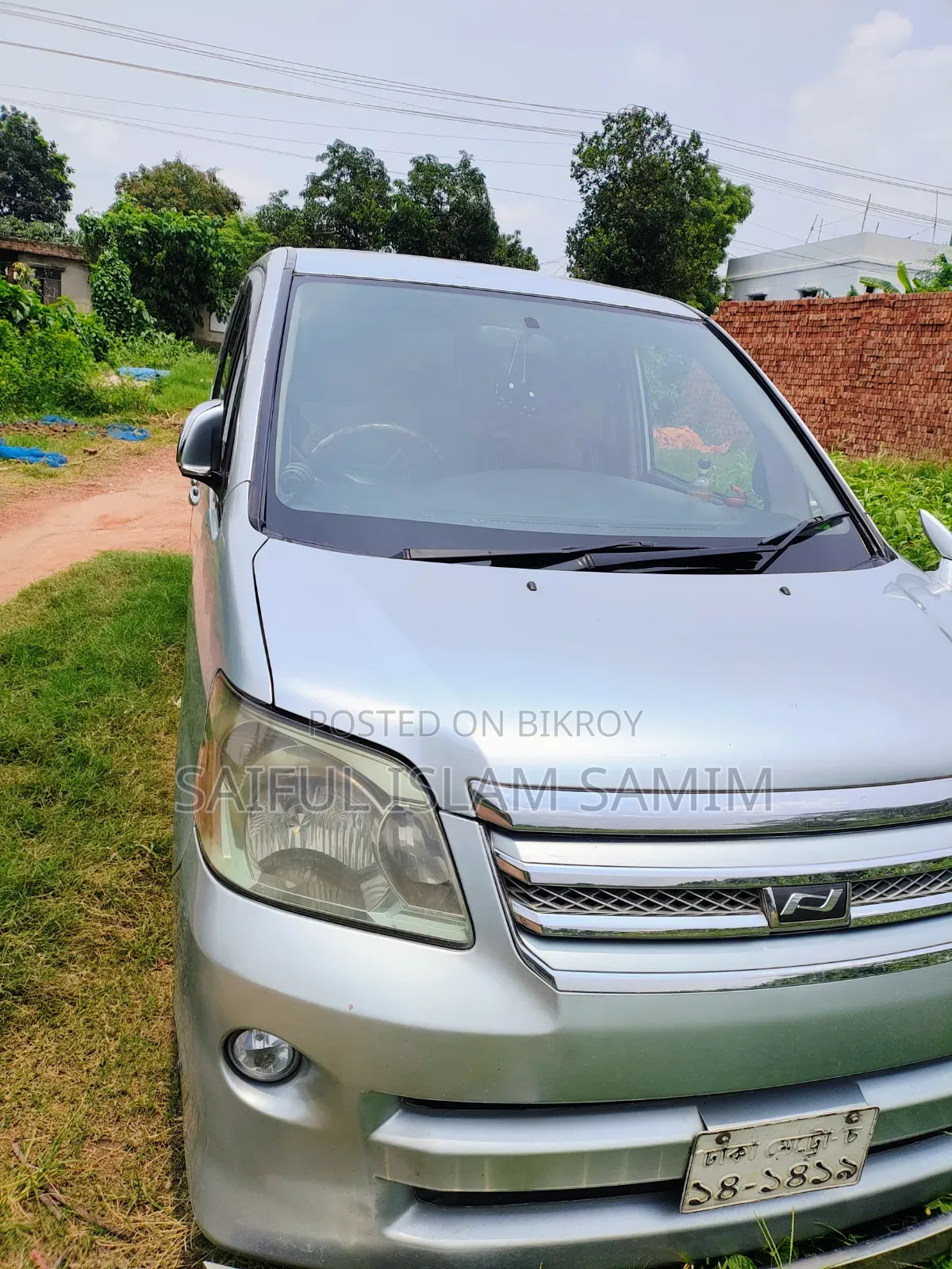 Toyota Voxy 2002 Silver