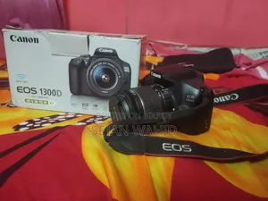 Canon 1300d Dslr