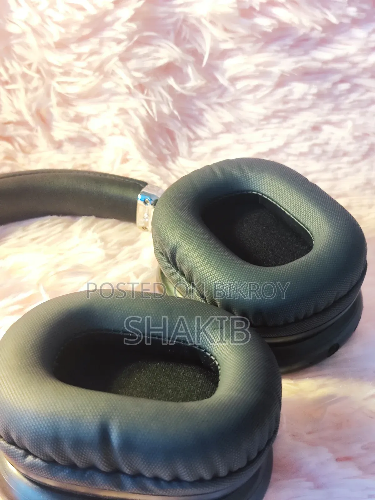 Hoco W35 Max Premium Wireless Headphone - 90 Hours Battery Life!