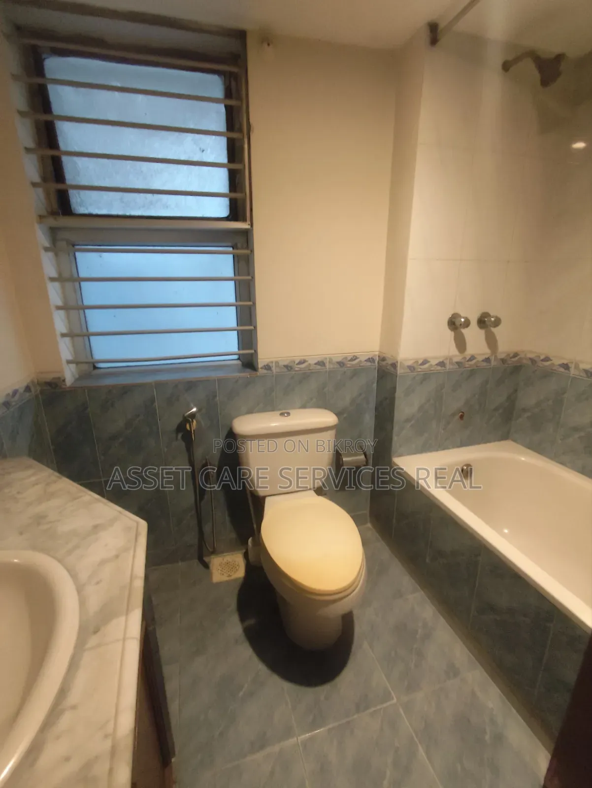 4bdrm Apartment in Gulshan for rent
