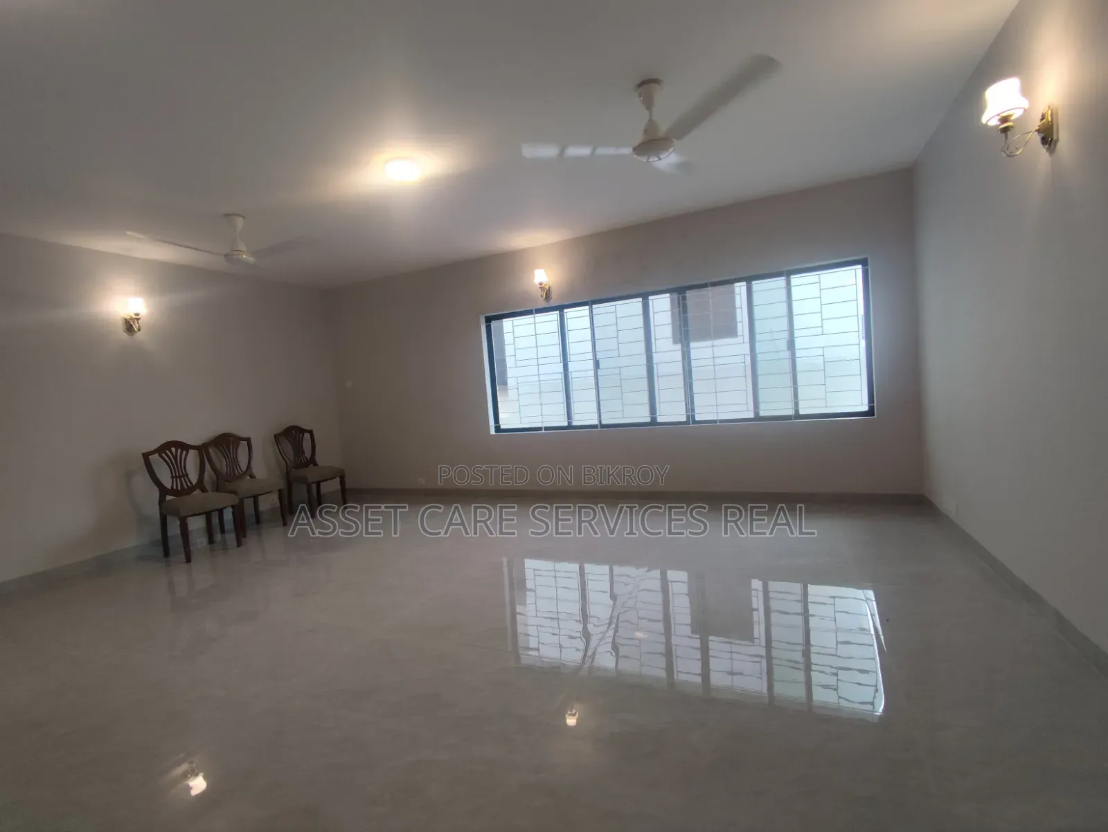 গুলশানে ভাড়ার জন্য ৩ বেডরুমের ফার্নিশড অ্যাপার্টমেন্ট