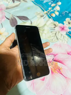 Apple iPhone 8 Plus 64 GB Black