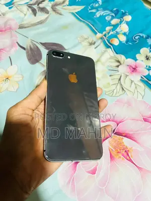 Apple iPhone 8 Plus 64 GB Black