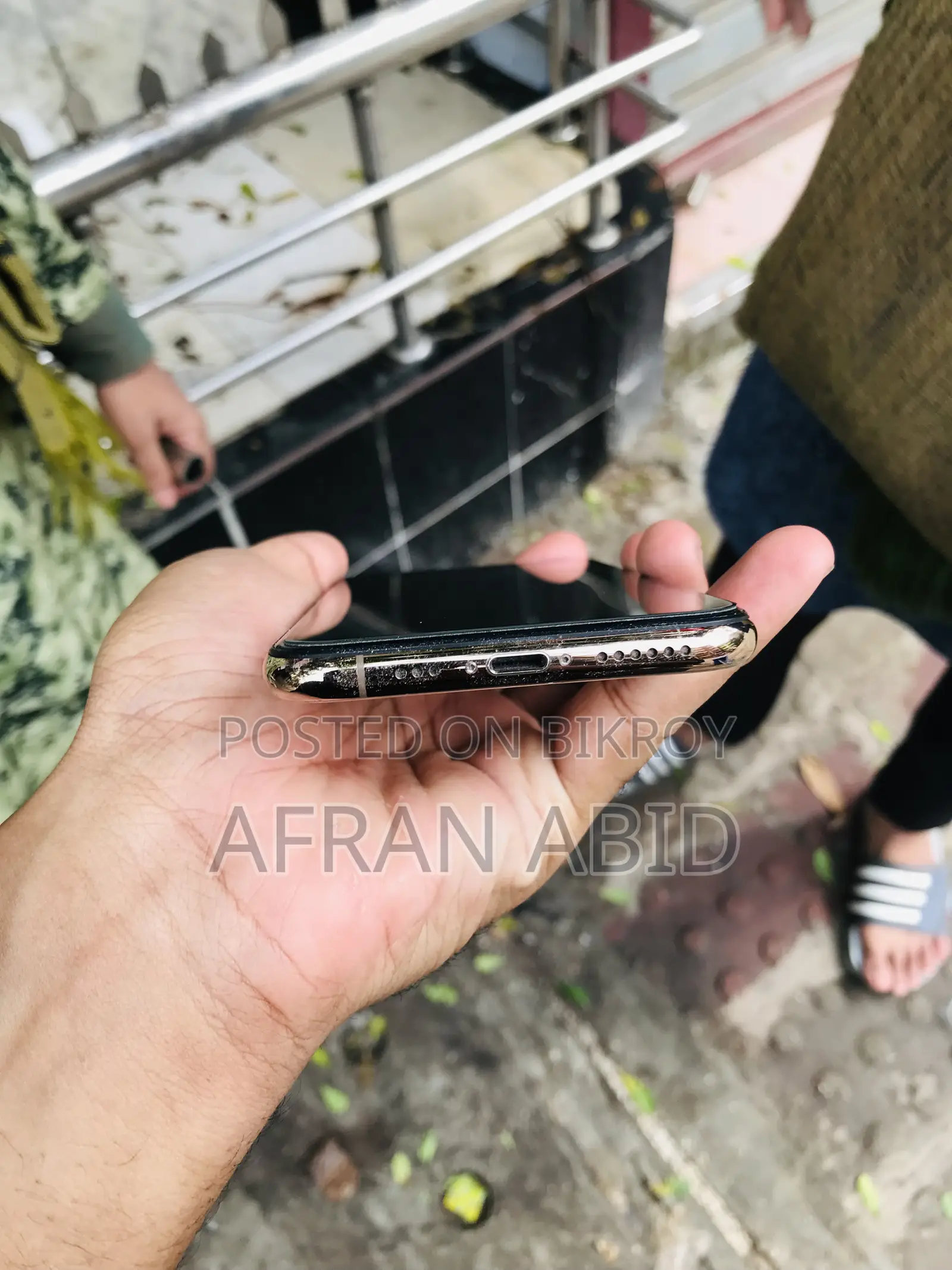 Apple iPhone XS 64 GB White