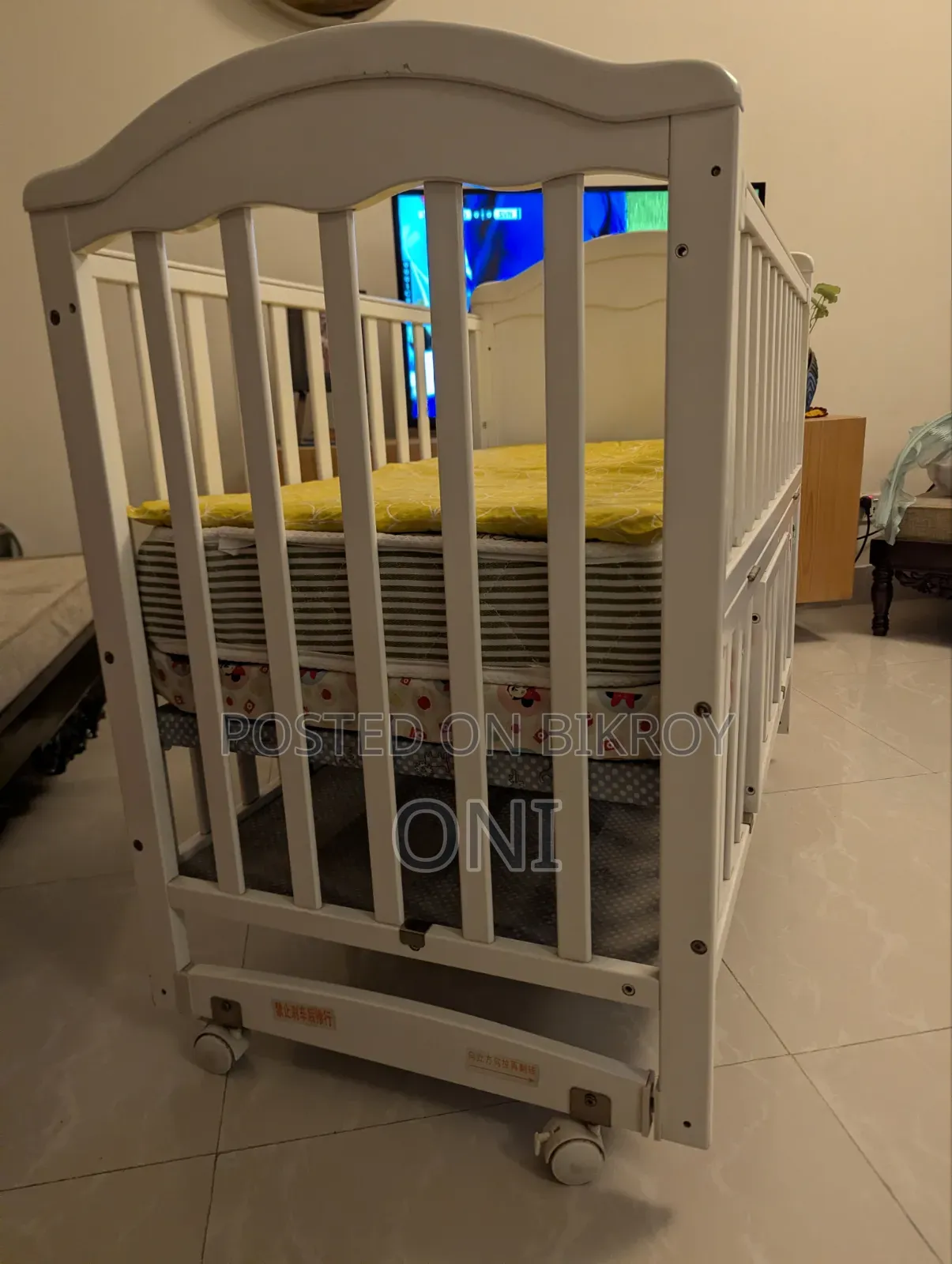 বেবি কট / বিছানা