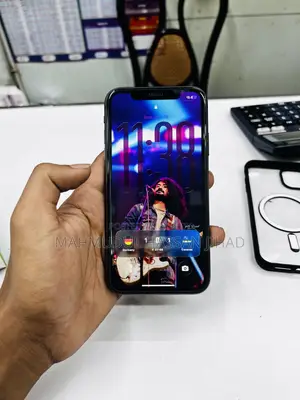 Apple iPhone 11 64 GB Black