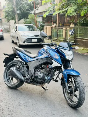 Honda Hornet 2018 Blue