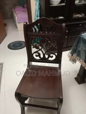 ৬টি চেয়ারসহ ডাইনিং টেবিল জরুরি ভিত্তিতে বিক্রয়