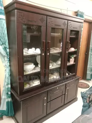 শোকেস আর্জেন্ট সেল মালয়েশিয়ান উড