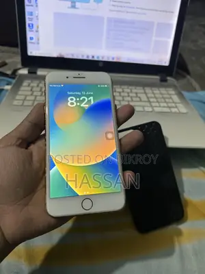 Apple iPhone 8 Plus 64 GB Gold