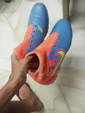 নাইকি টার্ফ অল্প কিছুদিন ব্যবহৃত, সাইজ ৪০
