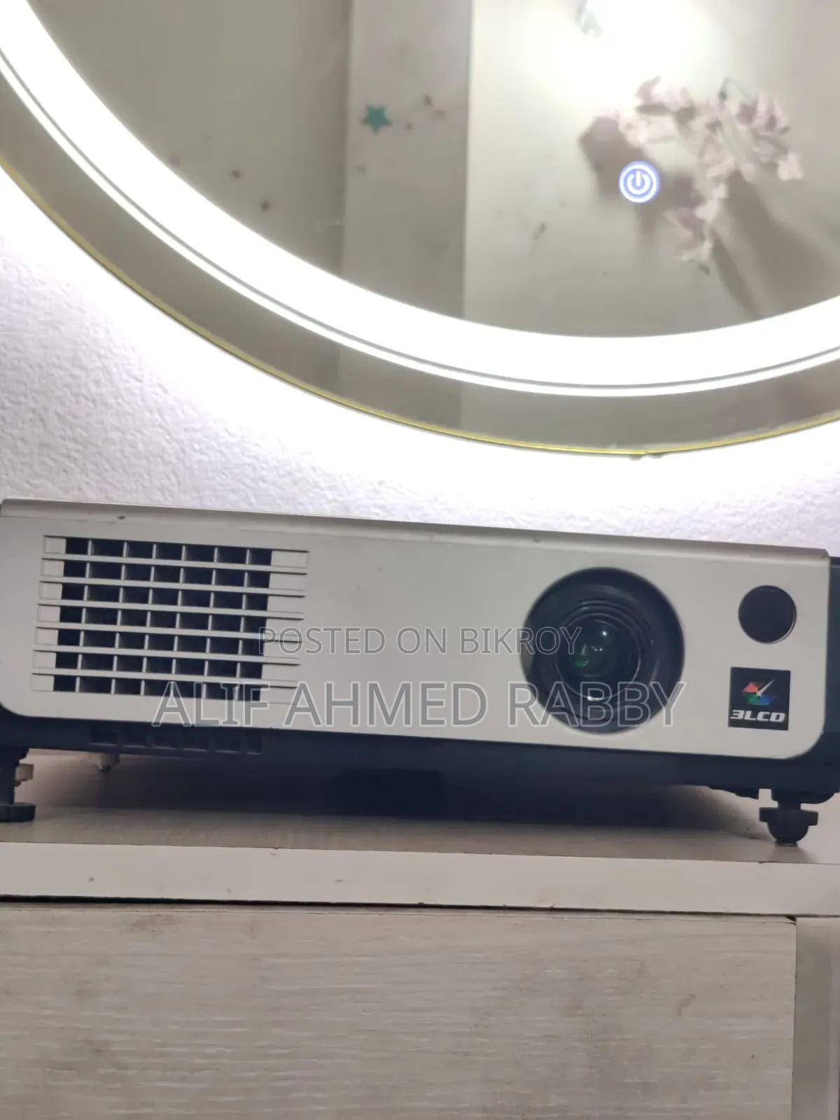 Elux Ex2022w Projector