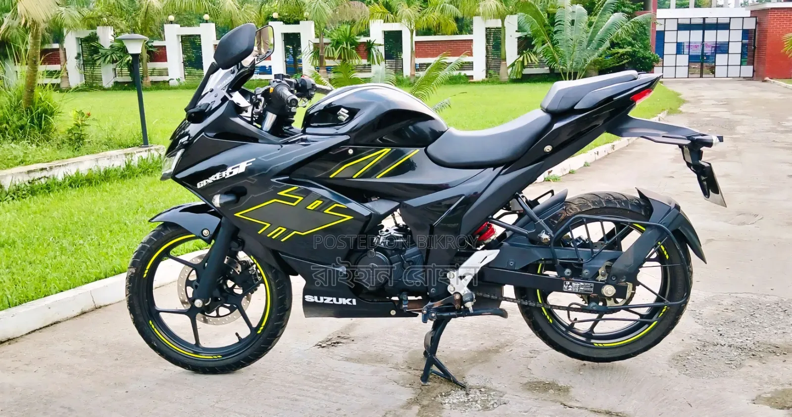 নতুন Suzuki Gixxer SF FI ২০২৫ ব্ল্যাক