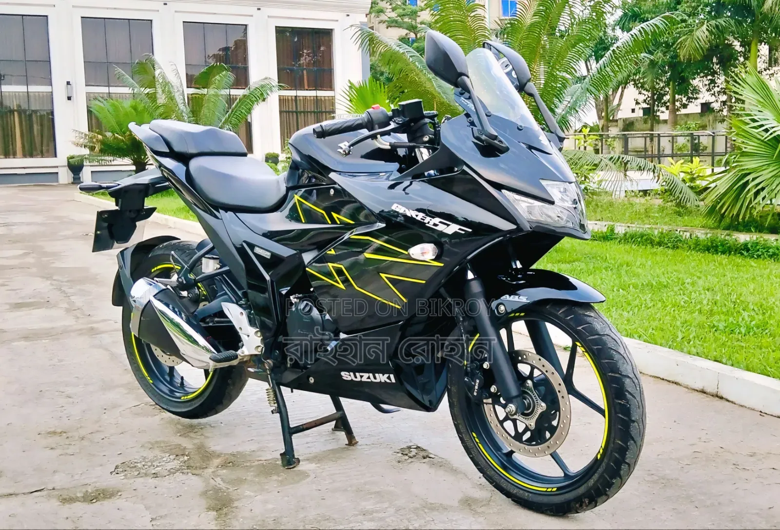নতুন Suzuki Gixxer SF FI ২০২৫ ব্ল্যাক