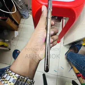 Apple iPhone XS 64 GB Gold